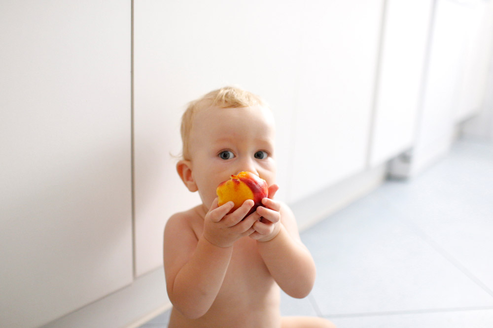 WHAT IS BABY-LED WEANING?
